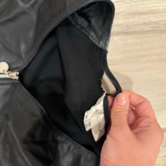 black pleather zip vest - Picture 6 of 8